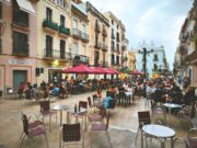El govern de Vilanova aprova un Pla d’Usos per afavorir la convivència i l’activitat comercial