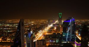 Aràbia Saudita reforça la governança de la intel·ligència artificial amb un nou marc nacional